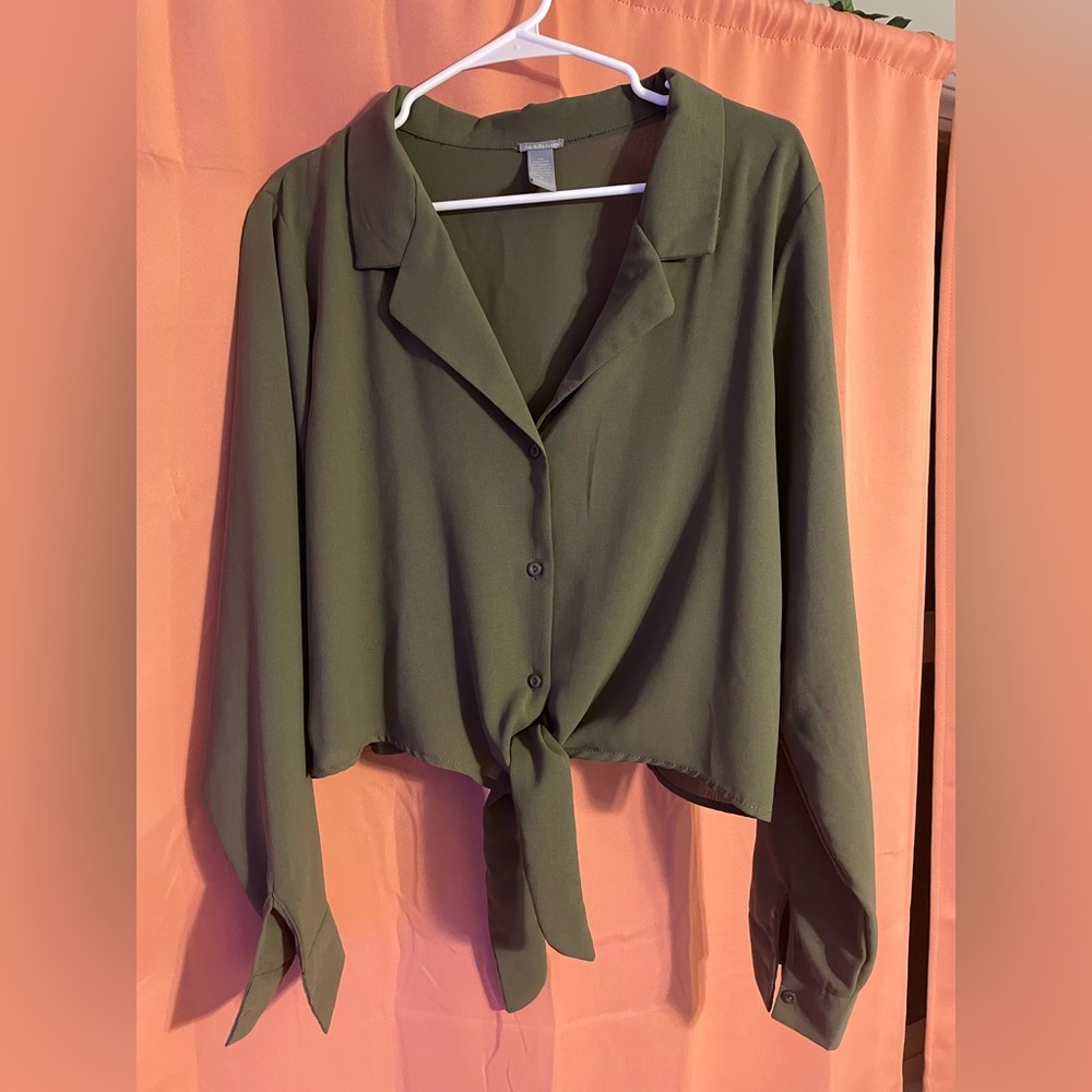 Charlotte Russe XL Long Sleeve